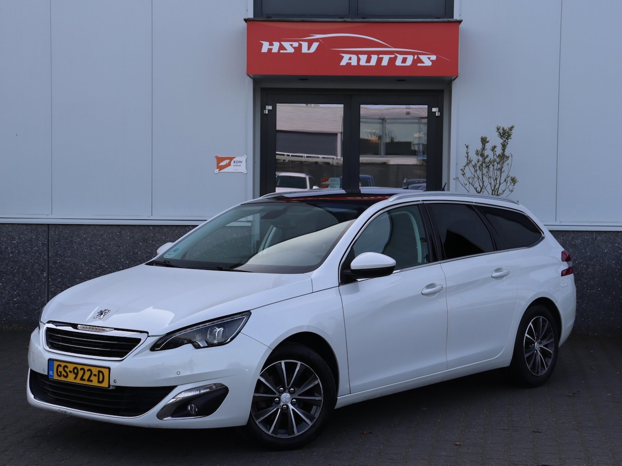Peugeot 308 SW - 1.2 PureTech Allure navi panodak org NL - AutoWereld.nl