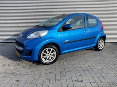 Peugeot 107 - 1.0-12V Millesim 200 2011 airco / lmv / toerenteller