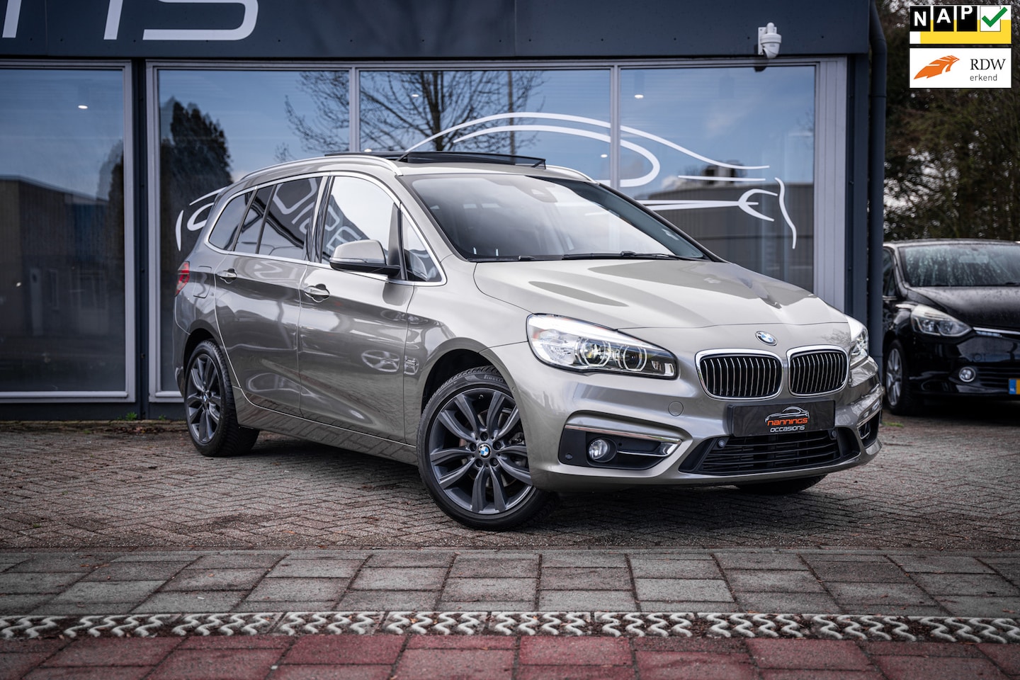 BMW 2-serie Gran Tourer - 218i 7p. High Executive|HUD|Pano|Cam|Cruise|Stoelverw| - AutoWereld.nl