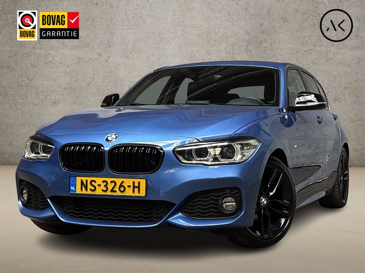BMW 1-serie - 118i M Sport Executive (NAVIGATIE, M PAKKET, ALCANTARA, HARMAN/KARDON, CLIMATE, SPORTSTOEL - AutoWereld.nl
