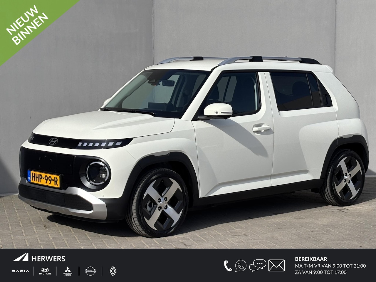 Hyundai Inster - Evolve Sky Plus 49 kWh Automaat / Fabrieksgarantie tot 24-03-2030 / Stoel- en Stuurverwarm - AutoWereld.nl