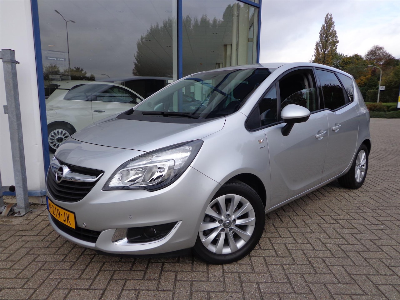 Opel Meriva - 1.4 Turbo ecoFLEX 120pk Drive Edition | Clima | Cruise l PDC | Stoelverwarming - AutoWereld.nl
