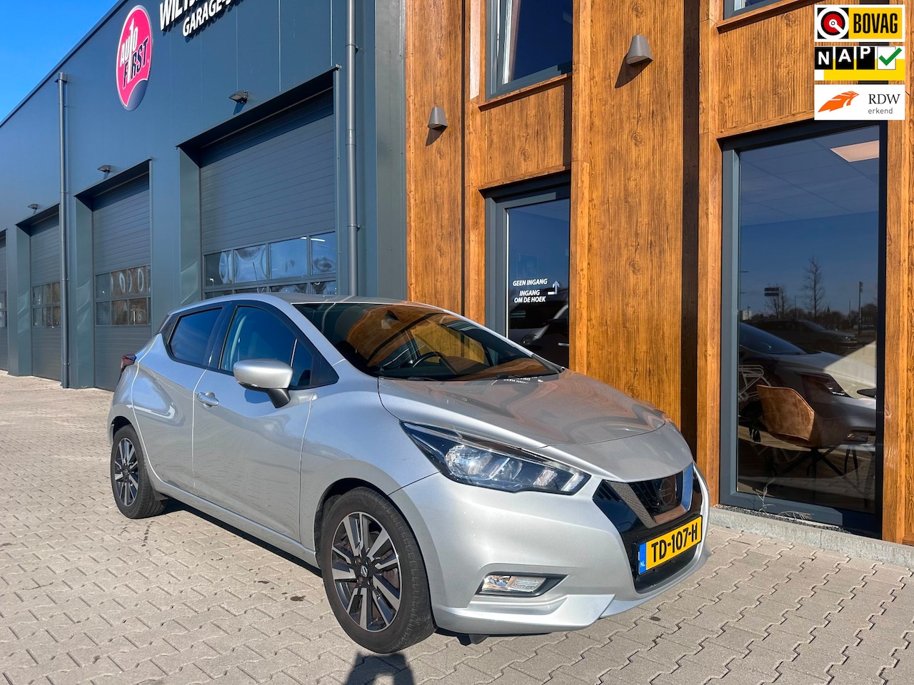 Nissan Micra - 0.9 IG-T N-Connecta l camera l pdc l 88227km - AutoWereld.nl