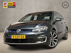 Volkswagen Golf - 1.4 TSI GTE 204Pk Automaat (SCHUIFDAK, APPLE CARPLAY, CAMERA, LEDER, STOELVERWARMING, SPOR
