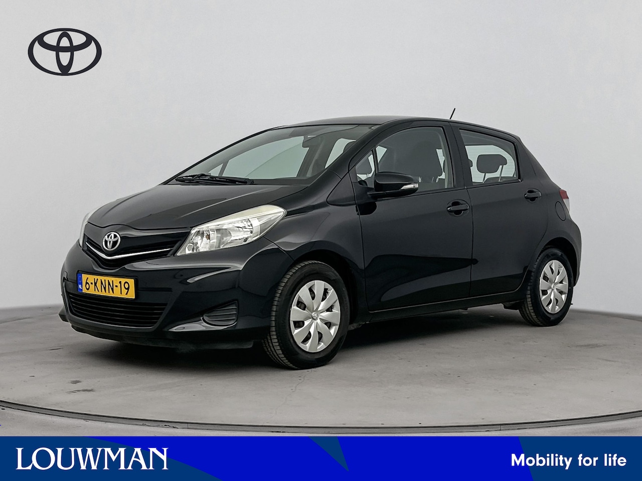 Toyota Yaris - 1.0 VVT-i Aspiration | Trekhaak | Lage km stand | Airco - AutoWereld.nl