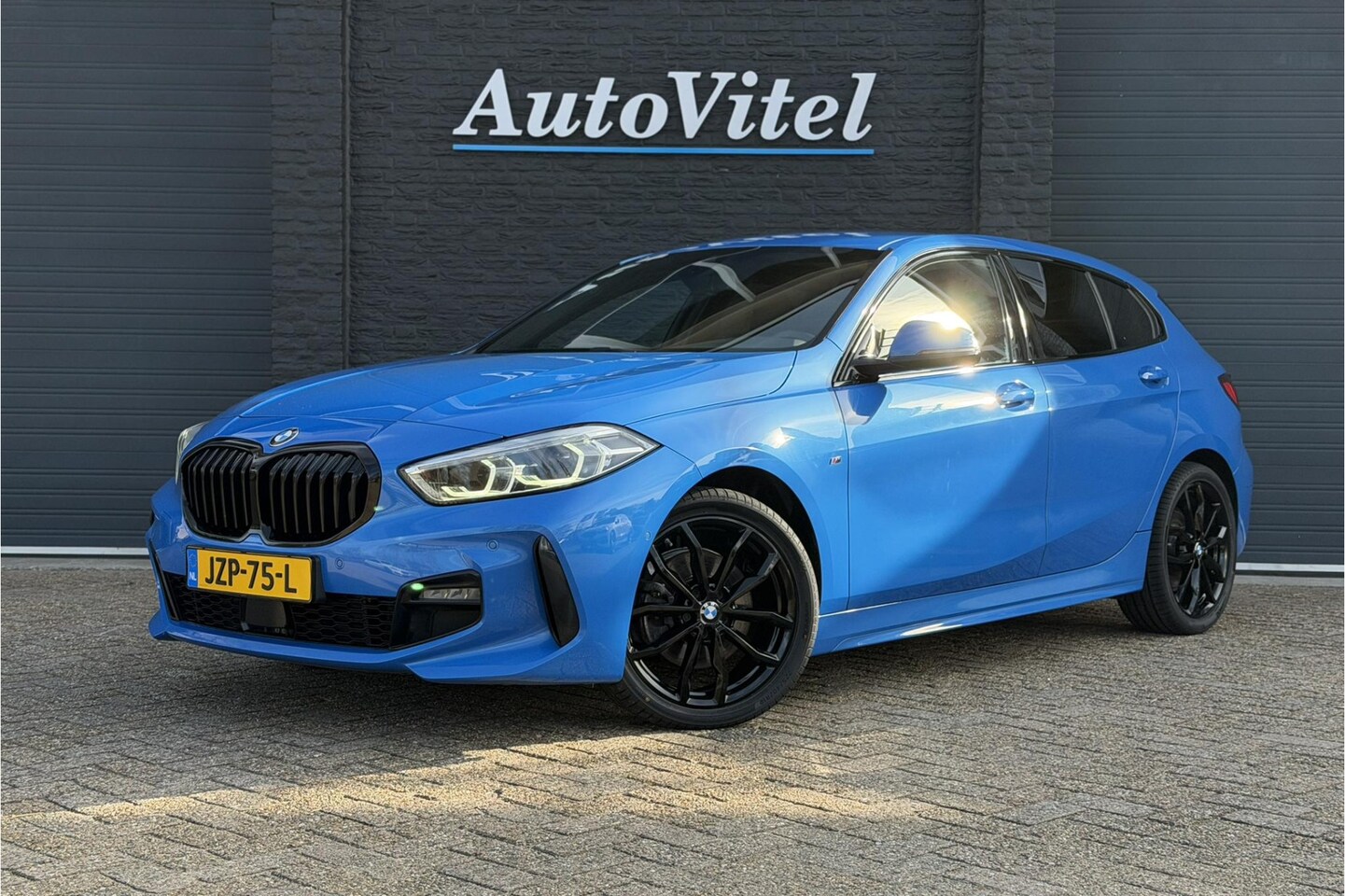 BMW 1-serie - 118i M-Sport | M-Kuipstoelen | Camera | Comfort Access | Stoel + Stuurverwarming | Fabr. G - AutoWereld.nl