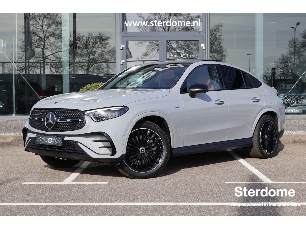 Mercedes-Benz GLC-klasse Coupé - 400e 4MATIC AMG Line I Luchtvering I Meesturende achteras I Panorama dak I NAPPA Leer I 36 - AutoWereld.nl