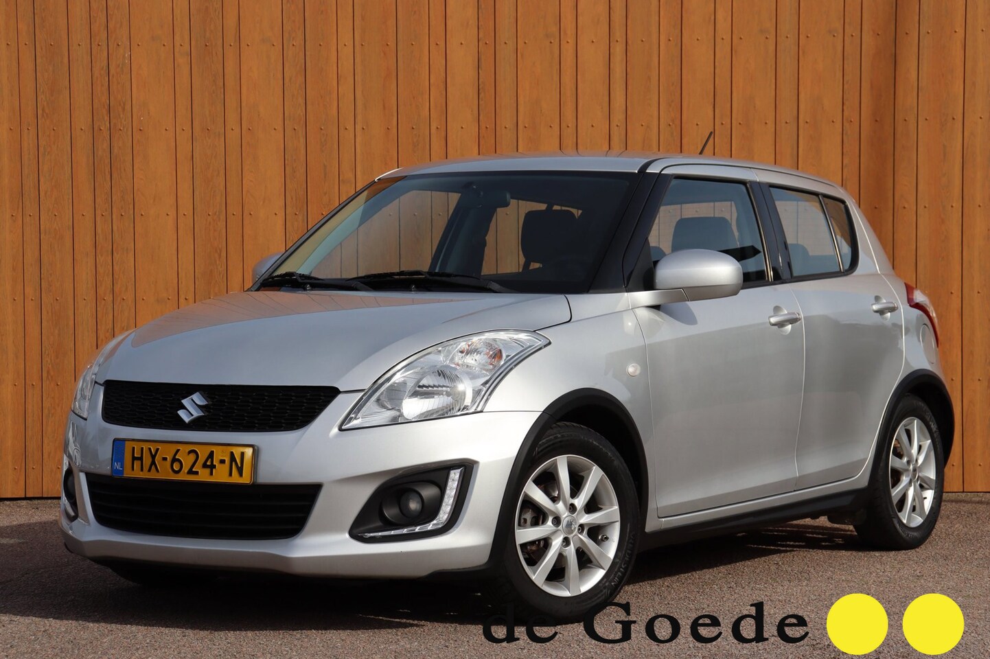 Suzuki Swift - 1.2 Dynamic EASSS org.NL trekhaak-afn. - AutoWereld.nl