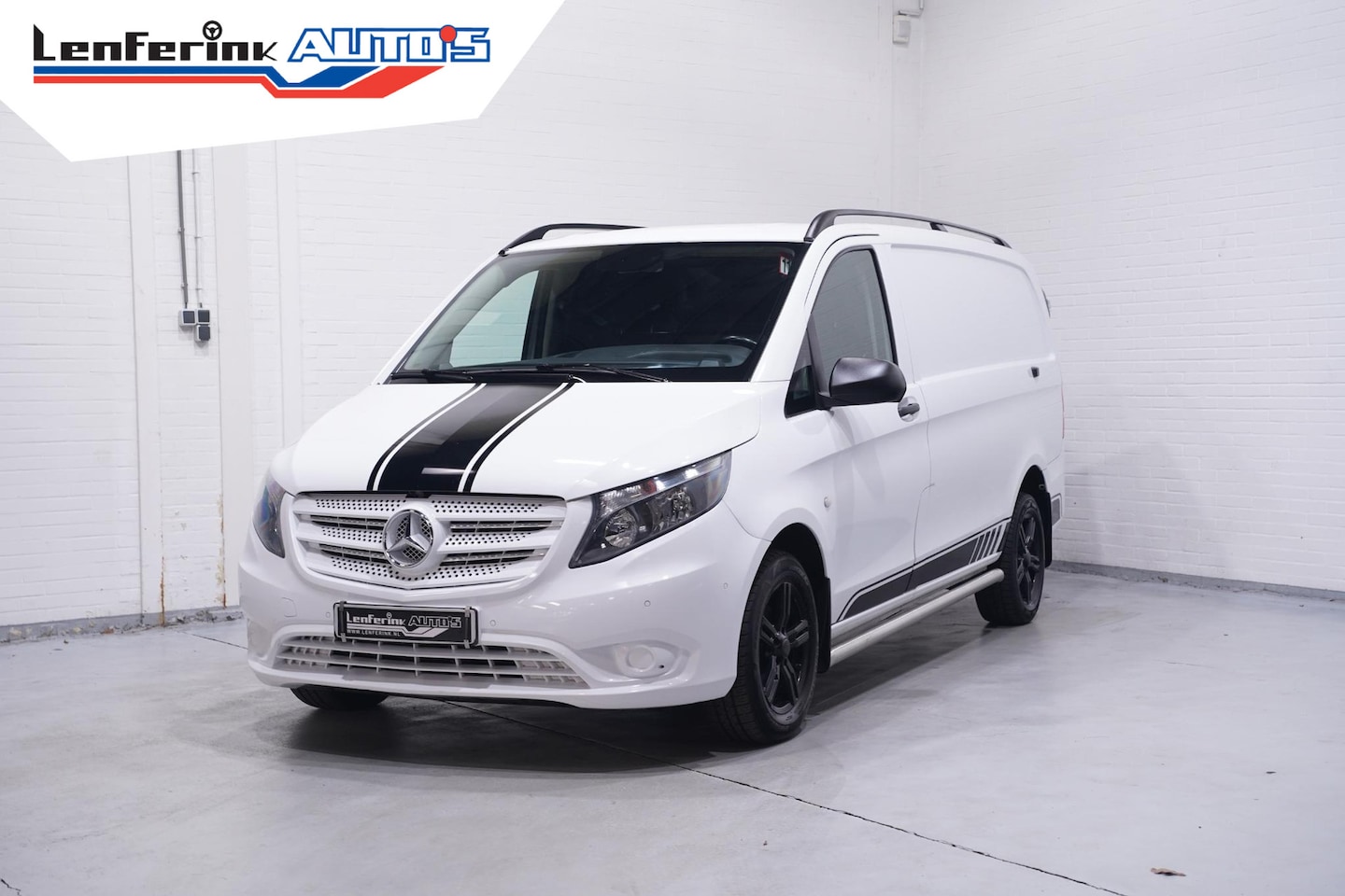 Mercedes-Benz Vito - 116 CDI 163 pk Lang Airco, Navi, APK 04-2027 Trekhaak 2.000 kg, 17" LMV, PDC V+A, 2-Zits - AutoWereld.nl