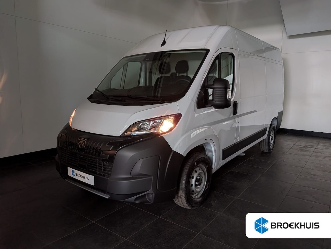 Peugeot Boxer - 2.2 BlueHDi 140pk L2H2 3.5t | NIEUW BPM VRIJ! NAVI | CAMERA | CLIMA | - AutoWereld.nl