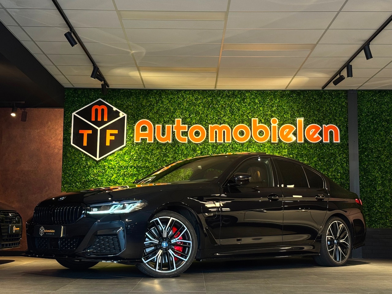 BMW 5-serie - 545e xDrive Business Edition Plus 545e xDrive Business Edition Plus - AutoWereld.nl