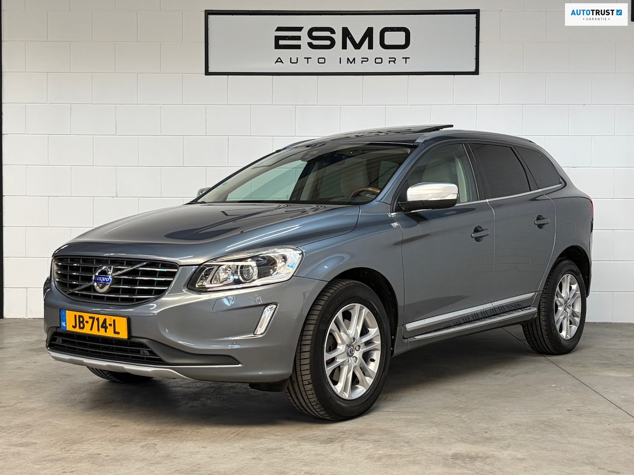 Volvo XC60 - 2.0 T6 Geartronic Summum Luxury-Line Panoramadak Camera Leder Navigatie - AutoWereld.nl