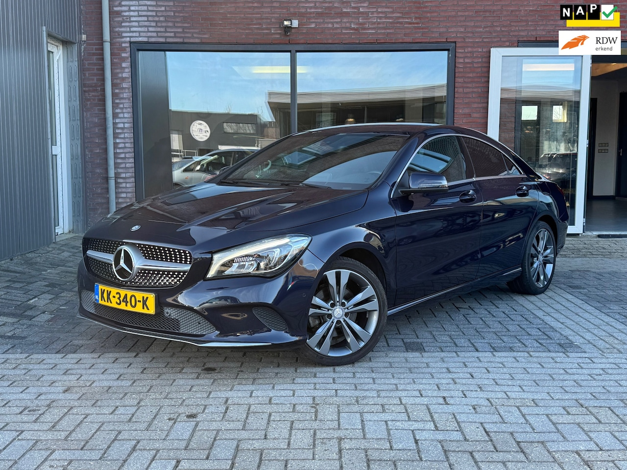 Mercedes-Benz CLA-Klasse - 180 d AMG Line | 1/2 Leer | Navi | Clima | Cruise | - AutoWereld.nl