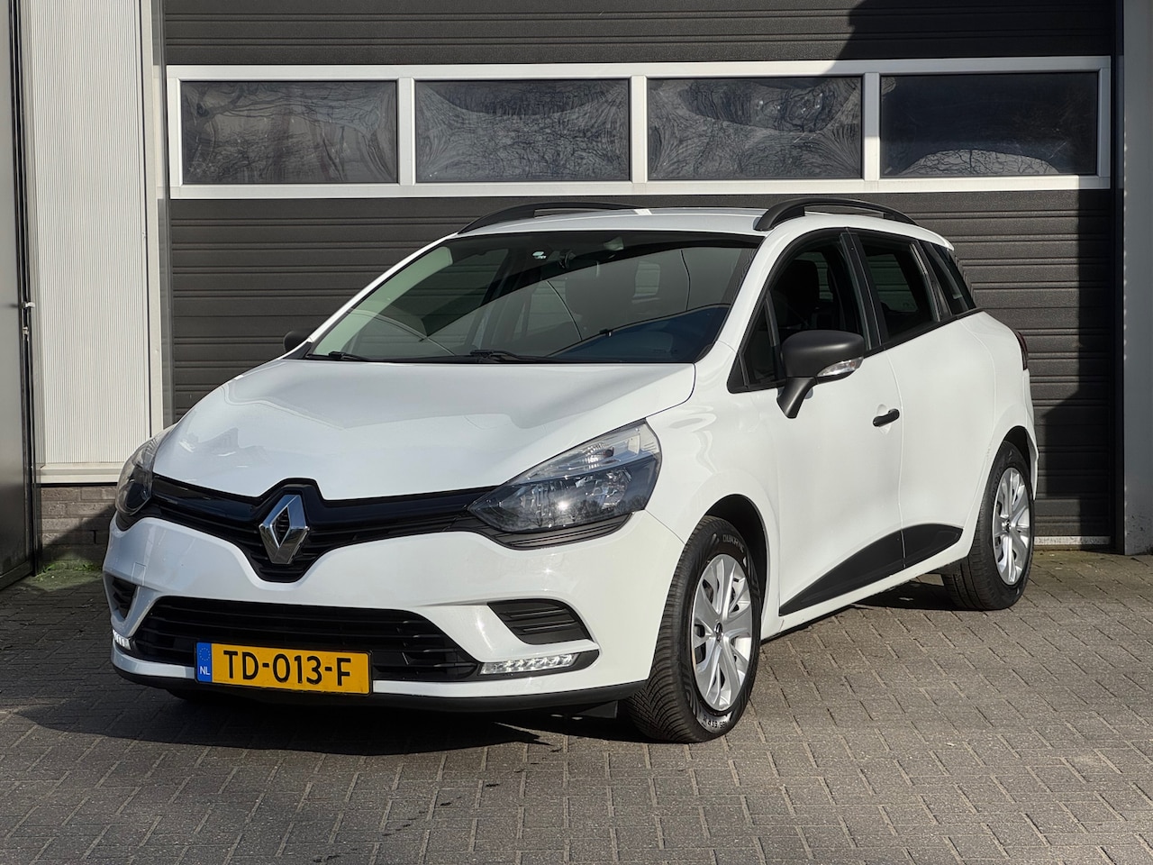 Renault Clio Estate - 0.9 TCe Life Cruise, Airco, NAP - AutoWereld.nl