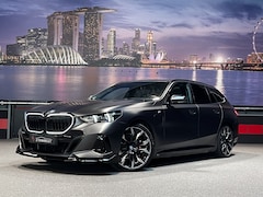 BMW 5-serie Touring - 530e M Sport PRO FrozenBlack|HUD|360|Panorama|Trekhaak|BTW