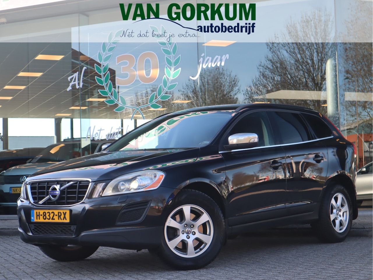 Volvo XC60 - 2.0 T5 Ocean Race Stoelverw / Leder / Trekh / Automaat / Standkachel All-season banden - AutoWereld.nl