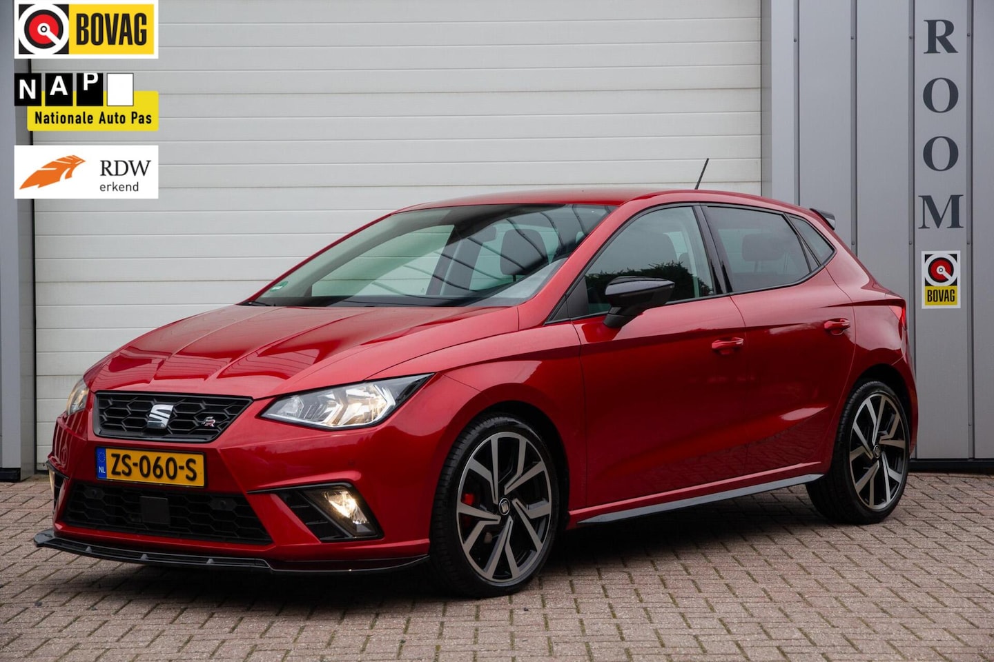 SEAT Ibiza - 1.0 TSI FR Bodykit/Navi/18Inch NL-Auto - AutoWereld.nl