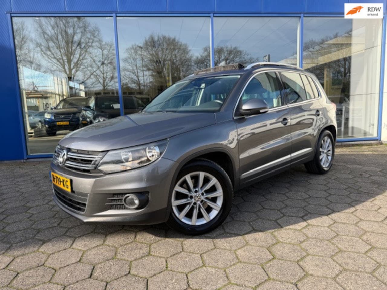 Volkswagen Tiguan - 1.4 TSI Sport&Style Pano.dak - LMV - AutoWereld.nl