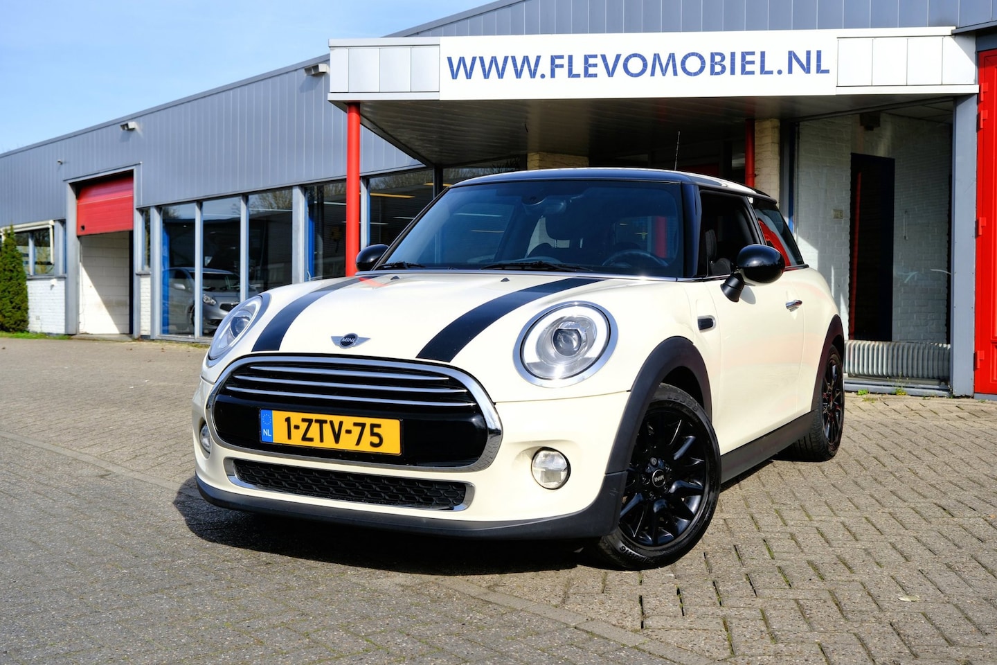 MINI Cooper - Mini 1.5 Pepper Navi|1e Eig|Sportstoelen|Clima|LMV - AutoWereld.nl