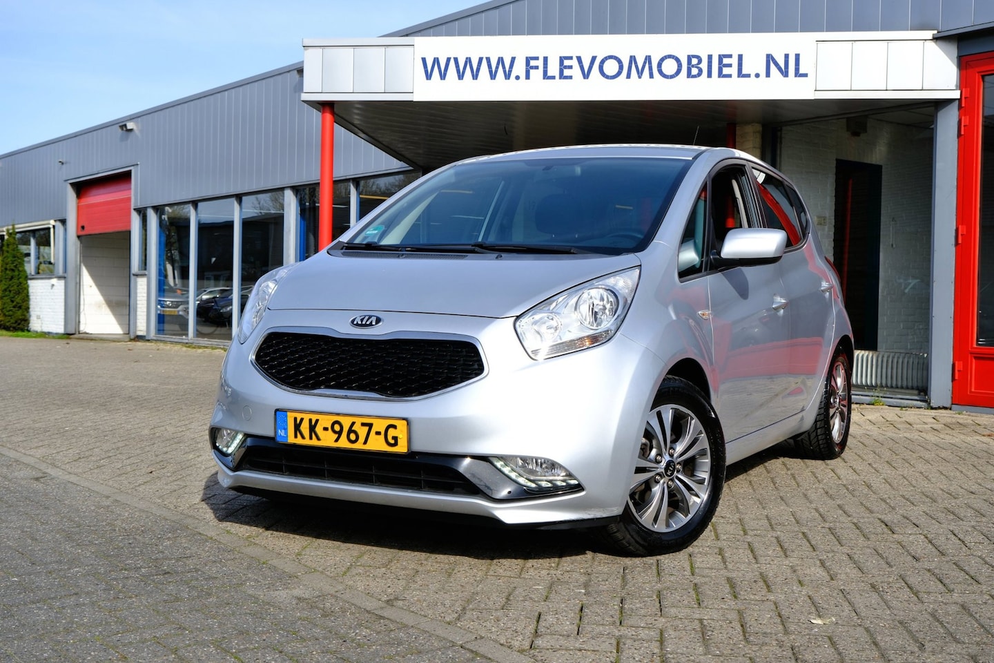 Kia Venga - 1.4 CVVT DynamicPLusLine Clima|LMV|Navi - AutoWereld.nl