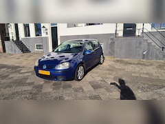 Volkswagen Golf - 1.6 FSI Sportline KOUDE AIRCO TECHNISCH GOED RIJDT PRIMA NIEUWE KOPPELING EN GROTE BEURT 2024