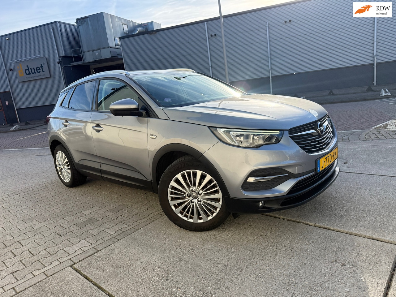Opel Grandland X - 1.2 Turbo Innovation Stoel Stuur Verwarming PDC Volledig onderhouden - AutoWereld.nl
