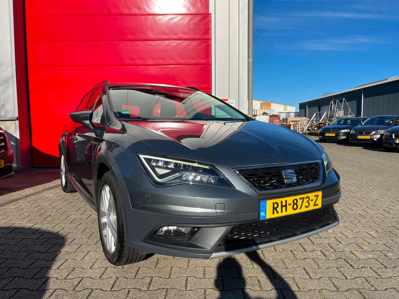 SEAT Leon ST - 1.6 TDI 116pk X-PERIENCE / Trekhaak max. 1.500kg / Camera / Navigatie / Sportstoelen / Led - AutoWereld.nl