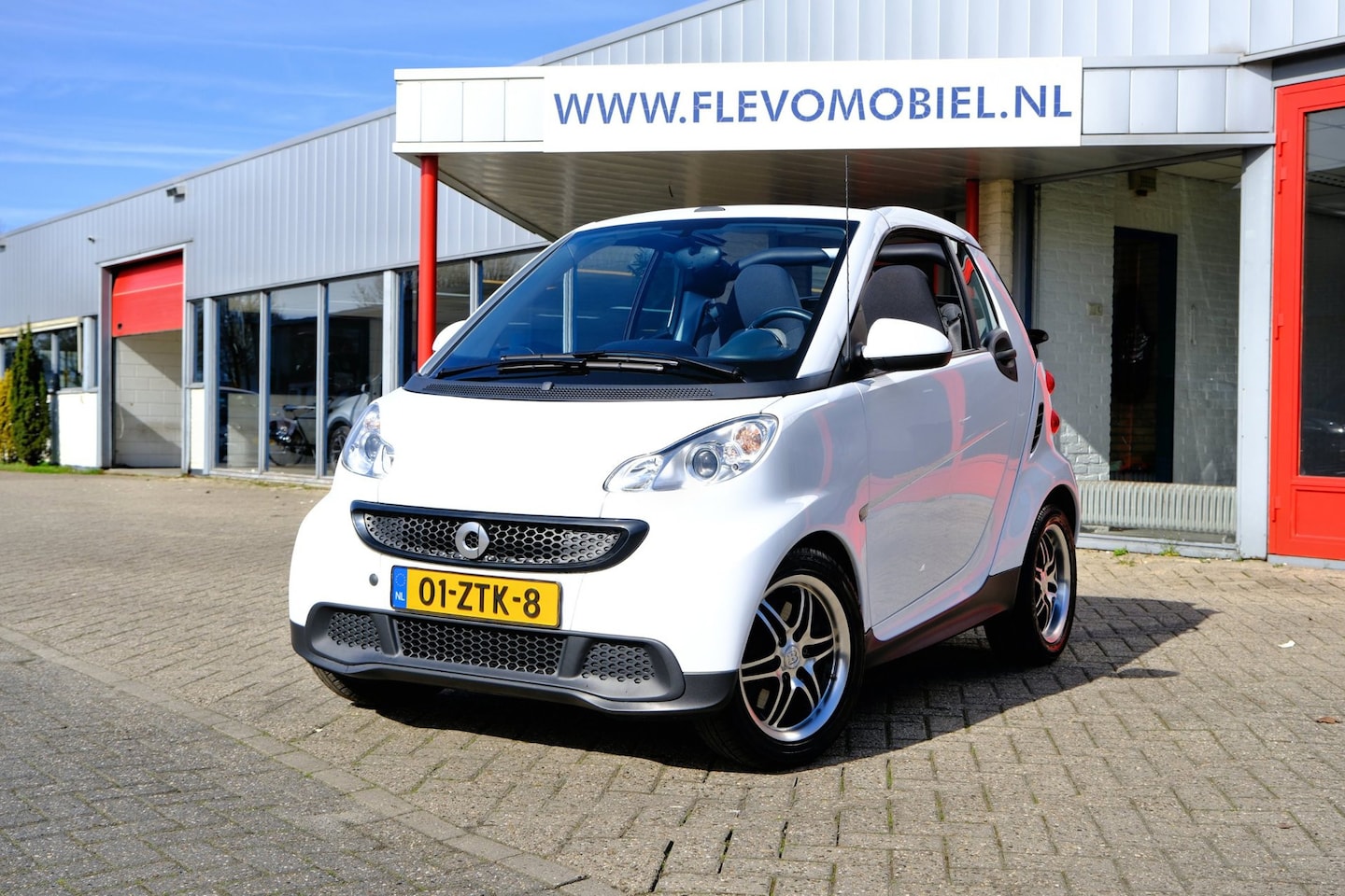 Smart Fortwo cabrio - 1.0 mhd Pure Aut. Airco|LMV - AutoWereld.nl
