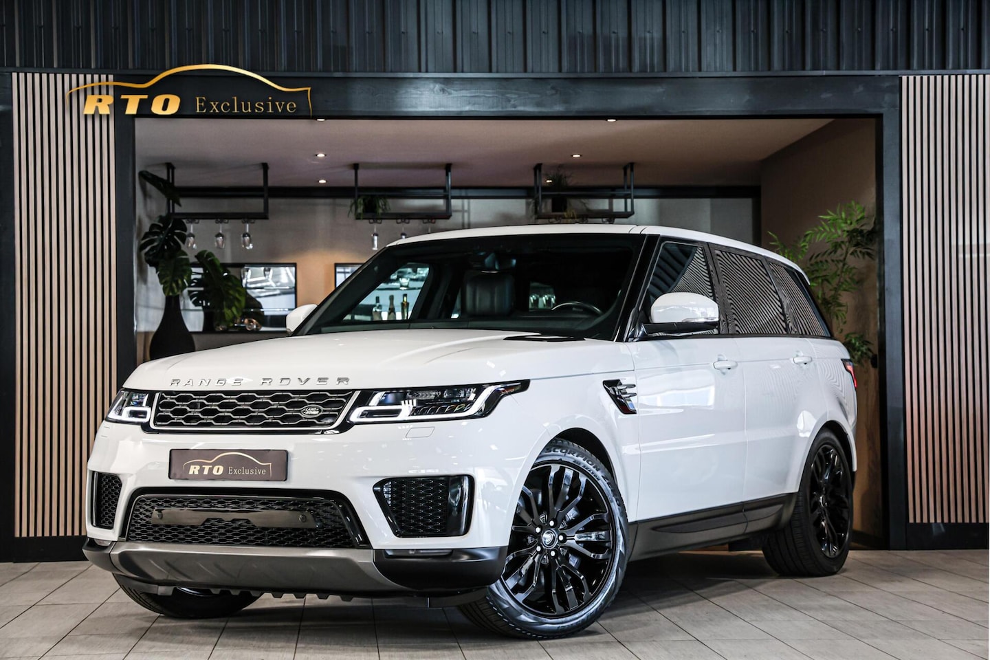 Land Rover Range Rover Sport - P400e HSE|Pano|Trekhaak|Leder - AutoWereld.nl