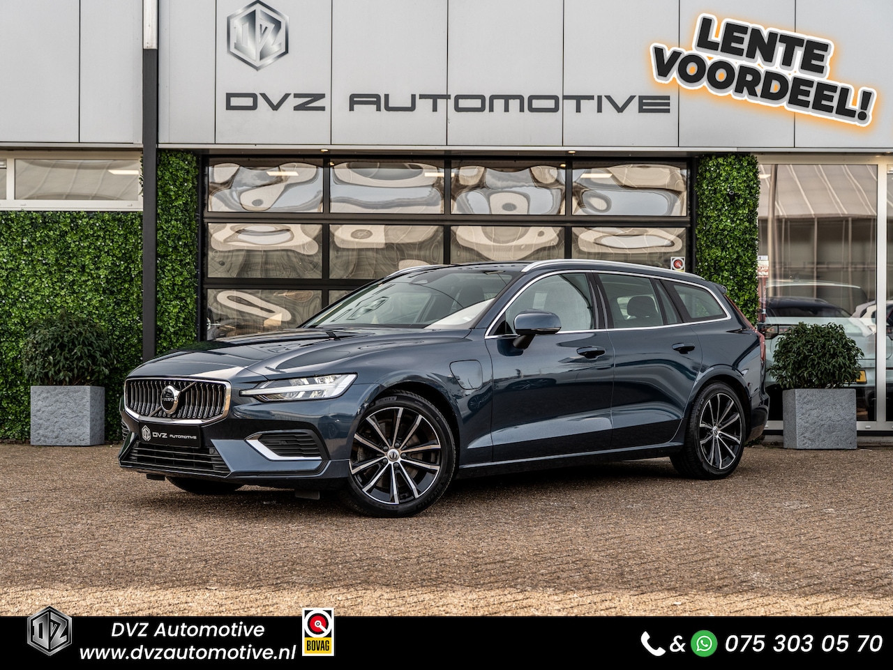Volvo V60 - 2.0 T6 Plug-in hybrid AWD Core Bright | LED | Trekhaak | BTW - AutoWereld.nl