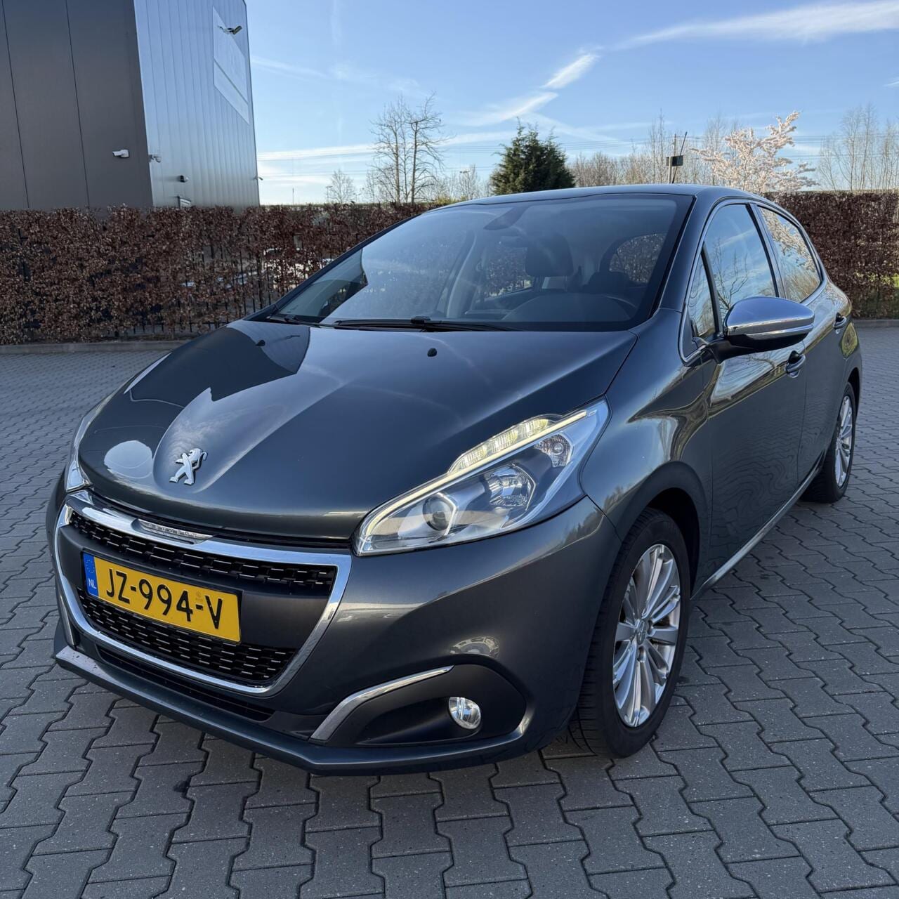 Peugeot 208 - 1.2 Allure | Camera | CarPlay | Inruil Mogelijk - AutoWereld.nl