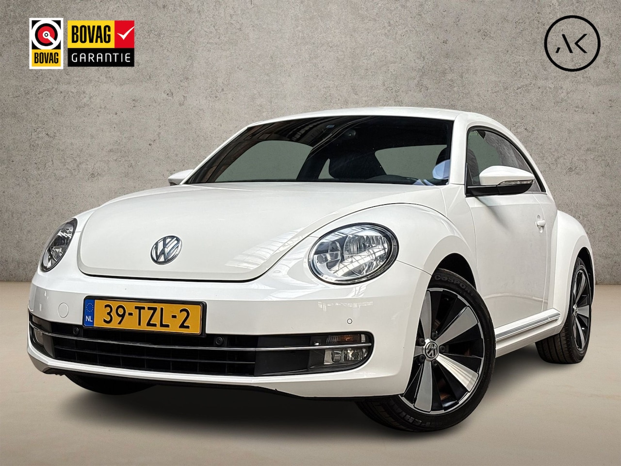 Volkswagen Beetle - 1.2 TSI Sport (NAVIGATIE, CLIMATE, PARKEERSENSOREN, KEYLESS START, GETINT GLAS, SPORTSTOEL - AutoWereld.nl