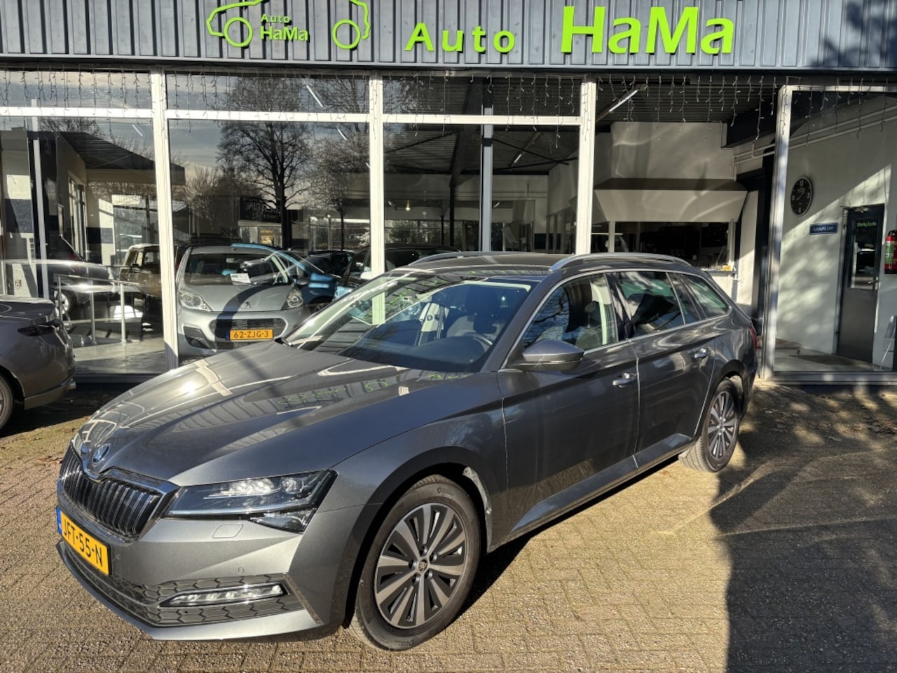Skoda Superb Combi - 1.4 TSI iV Bussines Edition - AutoWereld.nl