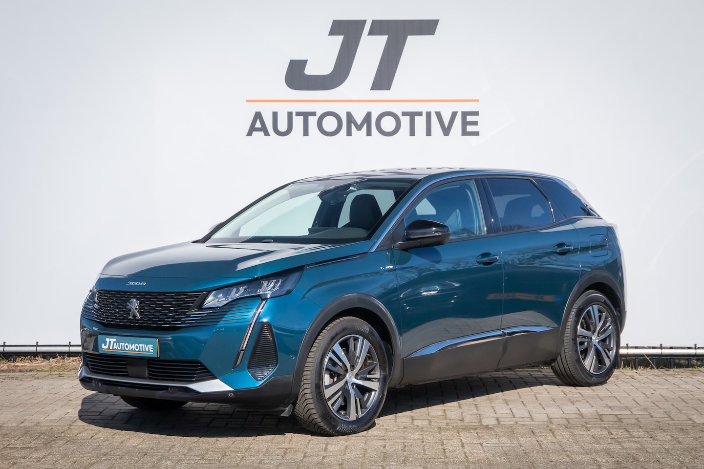 Peugeot 3008 - 1.6 HYbrid Allure Pack .Bns Cruise Control | Camera | PDC | CarPlay | Voorruitverwarming - AutoWereld.nl