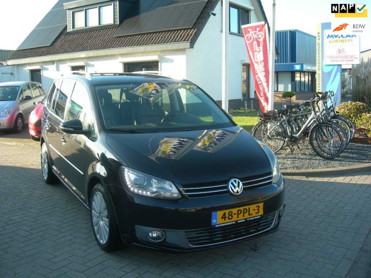 Volkswagen Touran - 1.4 TSI Highline DSG AUTOMAAT - AutoWereld.nl