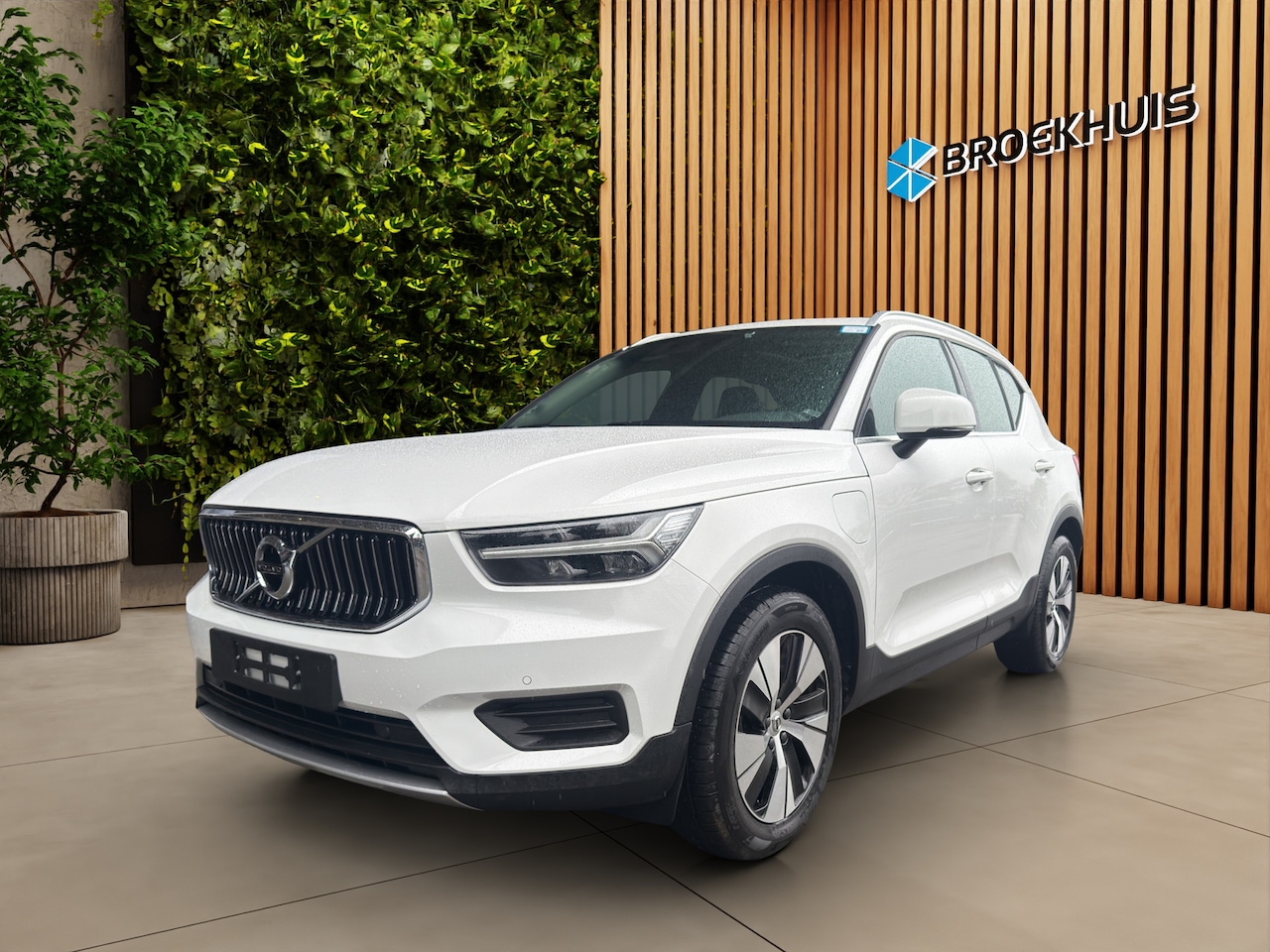 Volvo XC40 - 1.5 T5 Recharge Inscription Expression | Trekhaak | Camera | Panoramadak | CarPlay - AutoWereld.nl