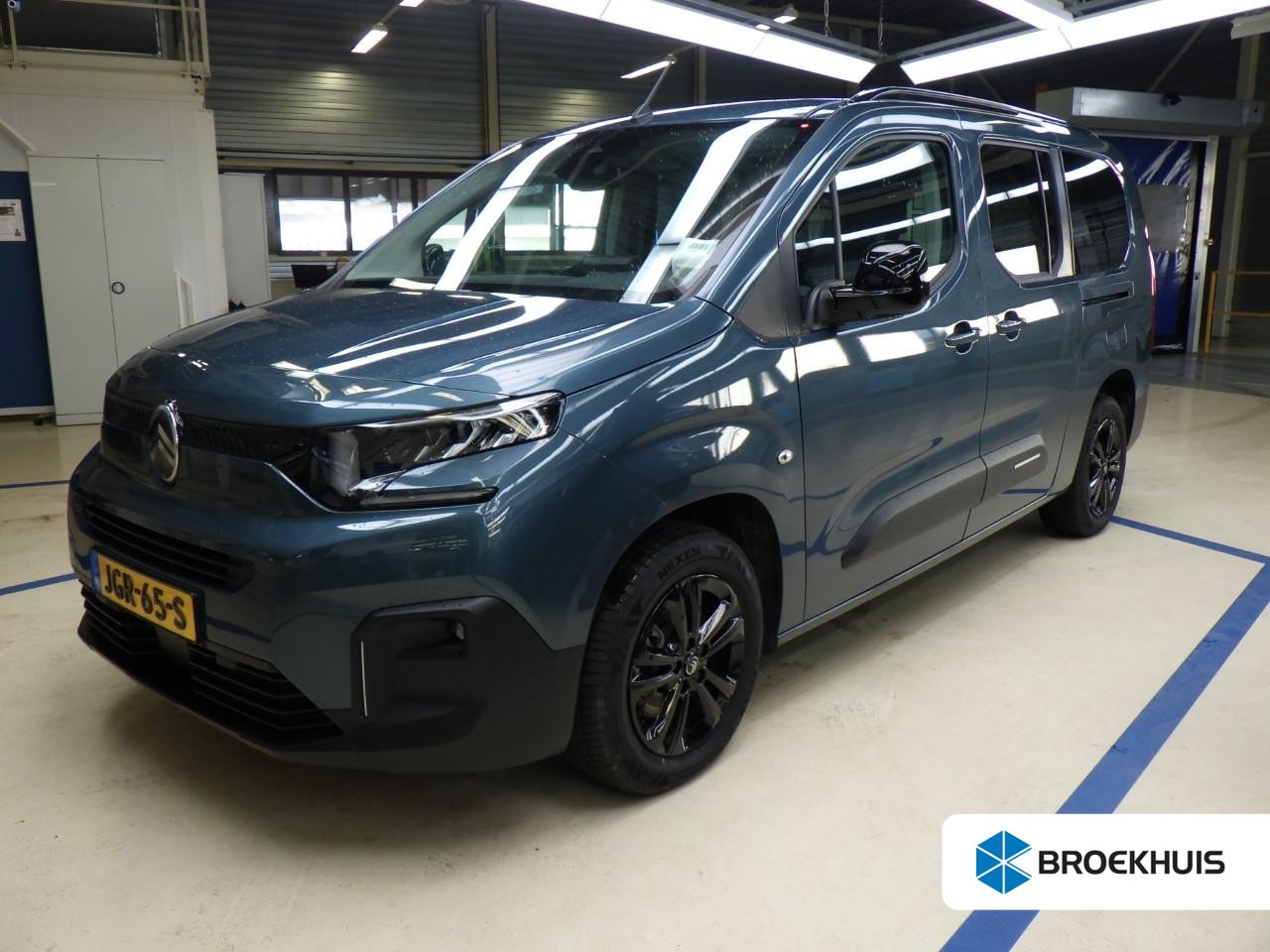 Citroën ë-Berlingo XL - Shine 50 kWh | Fase 3 laden | Navigatie | Camera | Apple carplay | Stoelverwarming | Clima - AutoWereld.nl