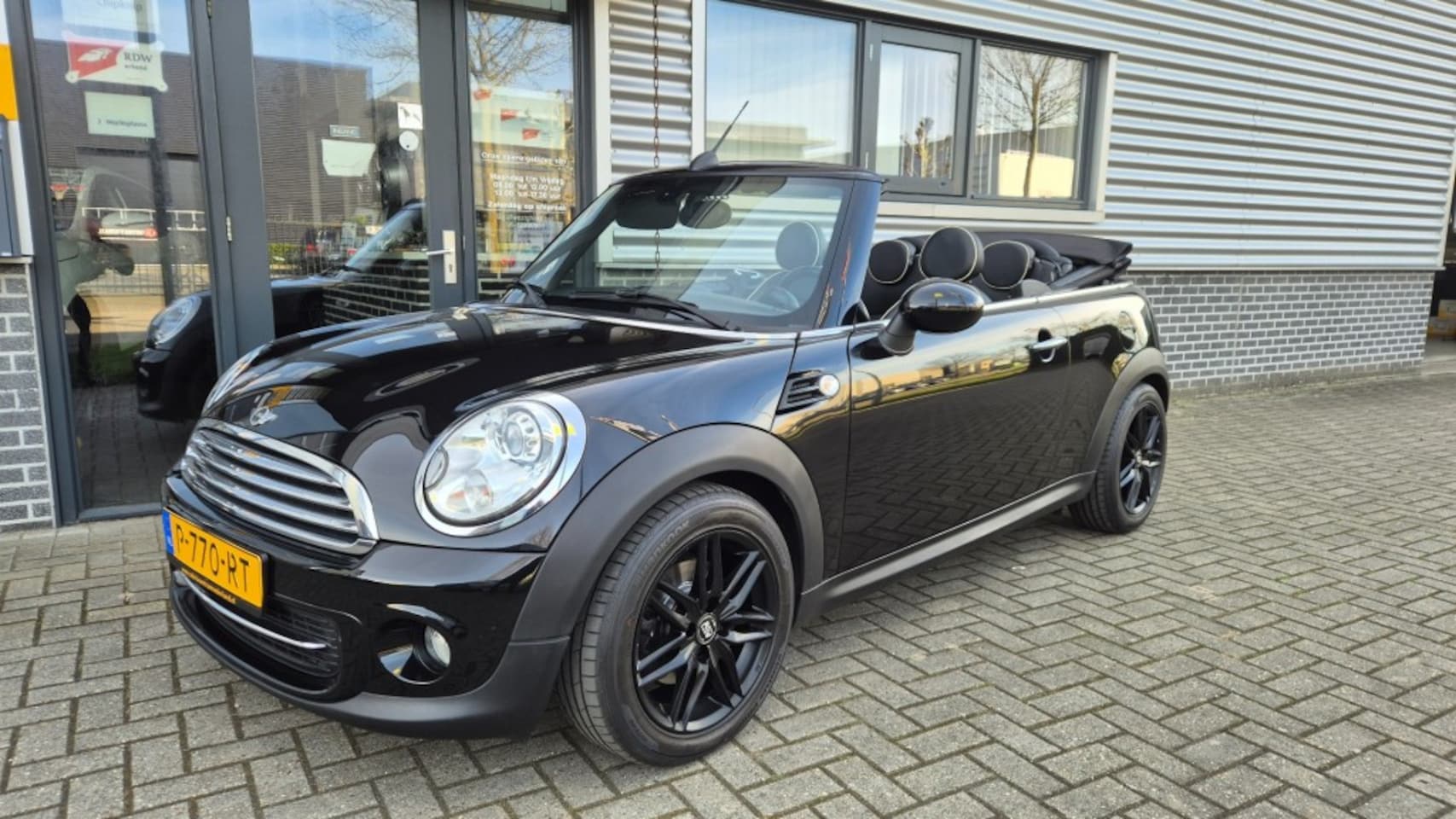 MINI Cooper - 1.6 CHILI NAVI LEDER CRUISE PDC STOELVERW - AutoWereld.nl