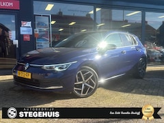 Volkswagen Golf - 1.5 eTSI Style El. Schuif/Kanteldak Navi 360 camera Sens
