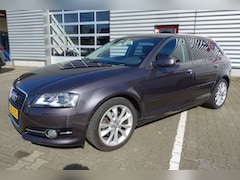 Audi A3 - 1.4 TFSI AMBIT. ADV. Navi, Stoelverw. 17 Inch