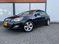 Opel Astra - 1.7 CDTI 110 pk Edition