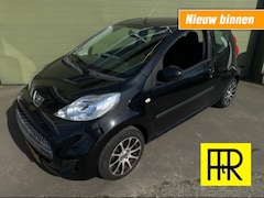 Peugeot 107 - 1.0 - 12V Sublime