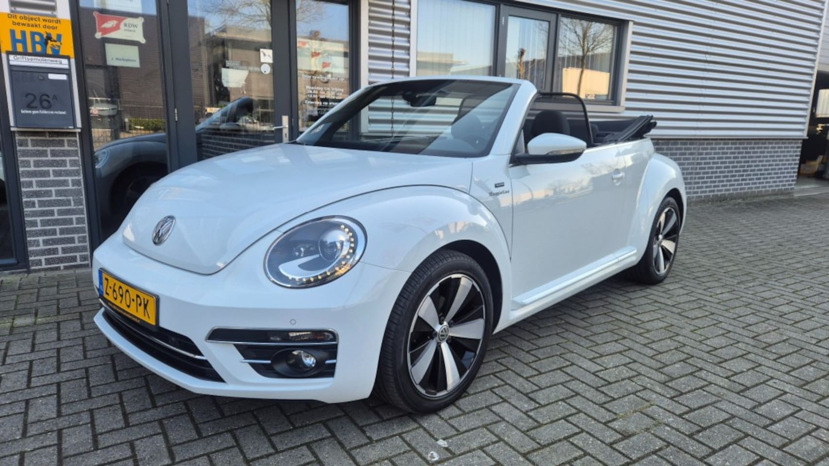 Volkswagen Beetle - 1.2TSI ALLSTAR MAGGIOLINO NAVI AIRCO STOELVERW CAMERA - AutoWereld.nl