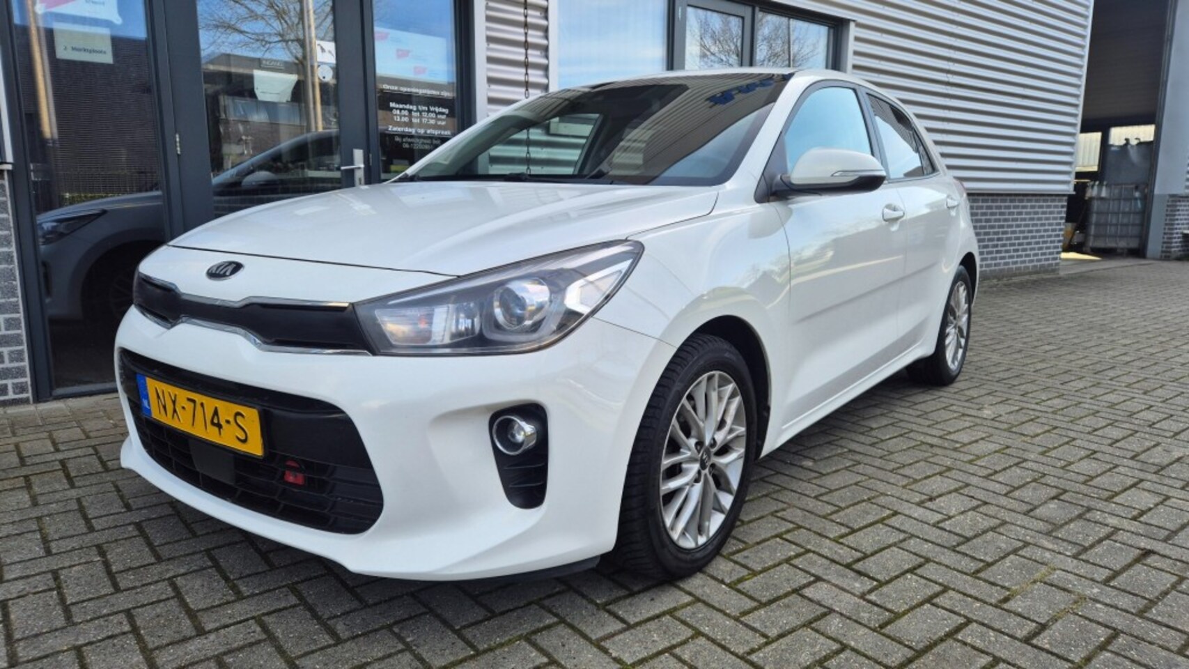 Kia Rio - 1.0 TGDI EDITION NW MODEL AIRCO CRUISE PDC CAMERA NAVI NAP - AutoWereld.nl