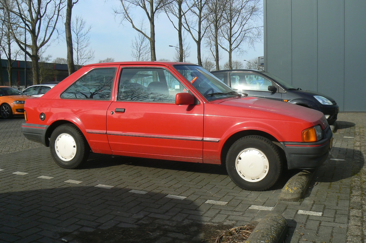 Ford Escort - 1.6 Bravo Inj. kat. - AutoWereld.nl
