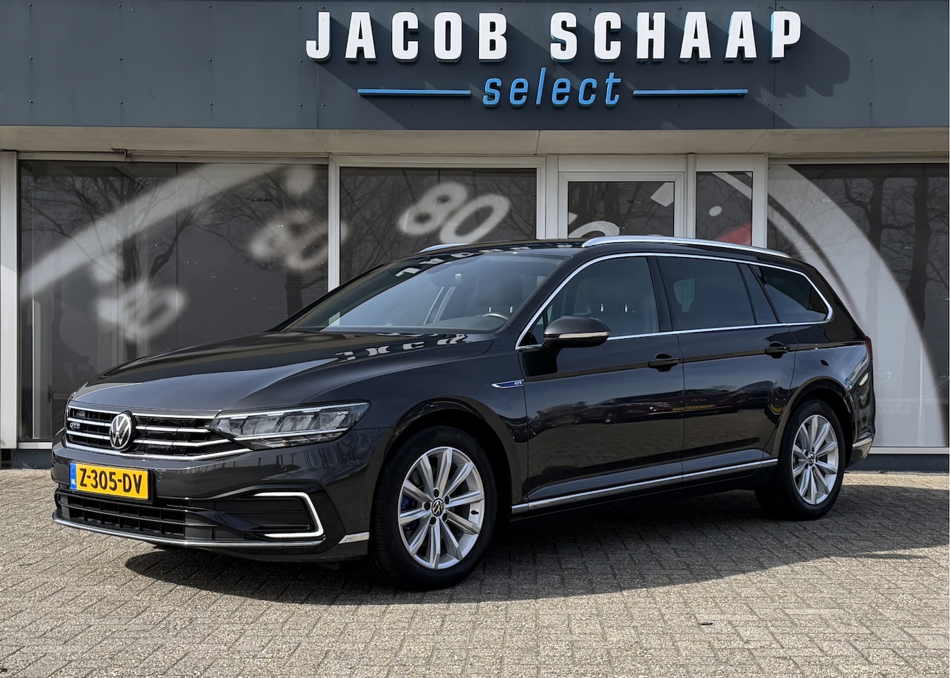 Volkswagen Passat Variant - 1.4 TSI PHEV GTE / Trekhaak (1.600 KG) / Keyless / Carplay / Sensoren V+A / camera / - AutoWereld.nl