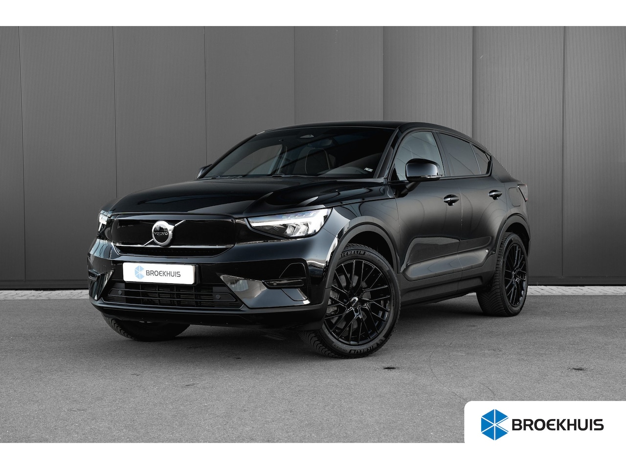 Volvo C40 - Recharge 408 PK Twin Plus 78 kWh Panoramadak | Trekhaak | Adaptive cruise control | Keyles - AutoWereld.nl