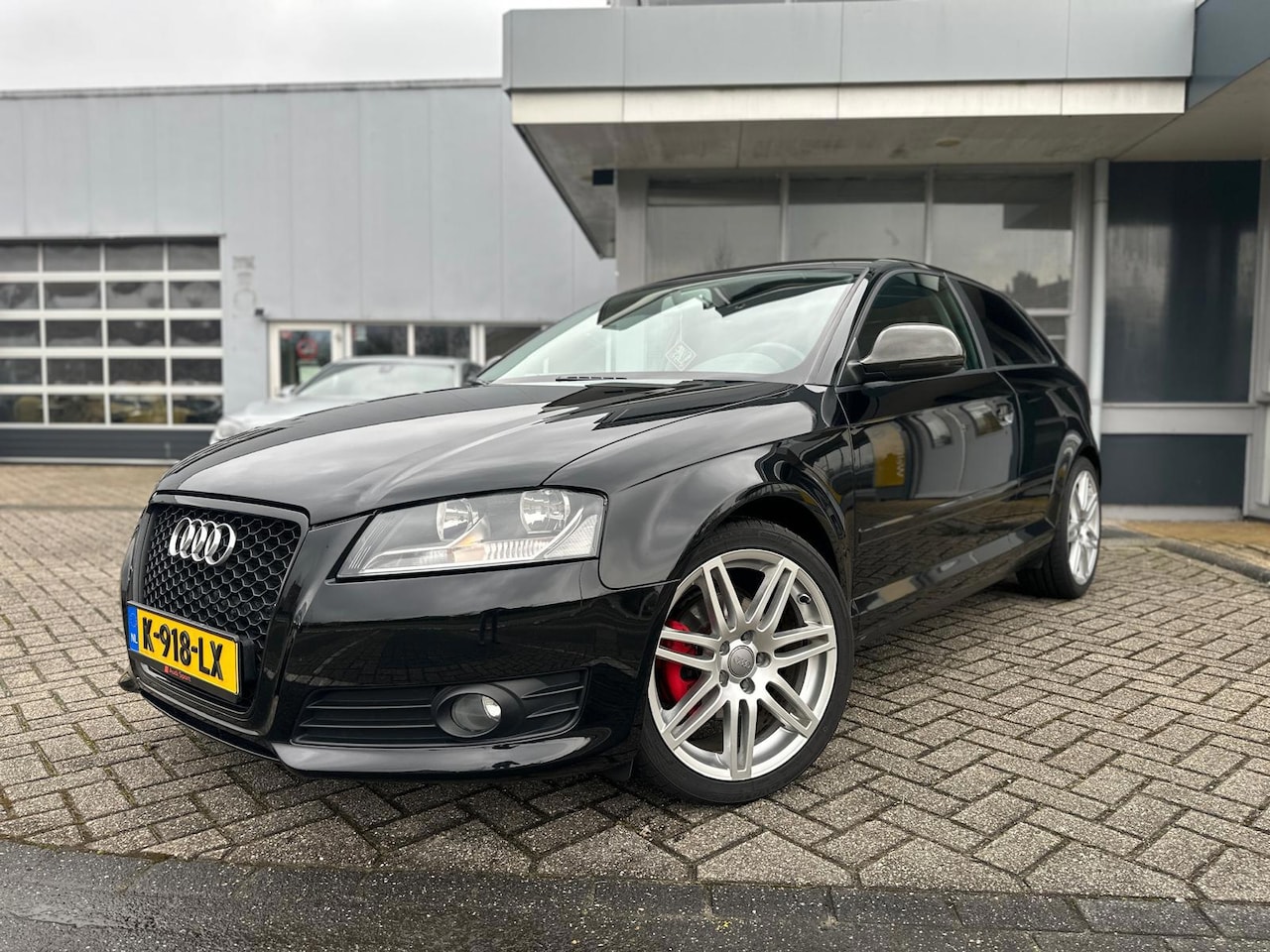 Audi A3 - 1.8 TFSI Attraction Business Edition | Navi | Kleppensyteem | Remus | LMV | Stoelverw | Cr - AutoWereld.nl