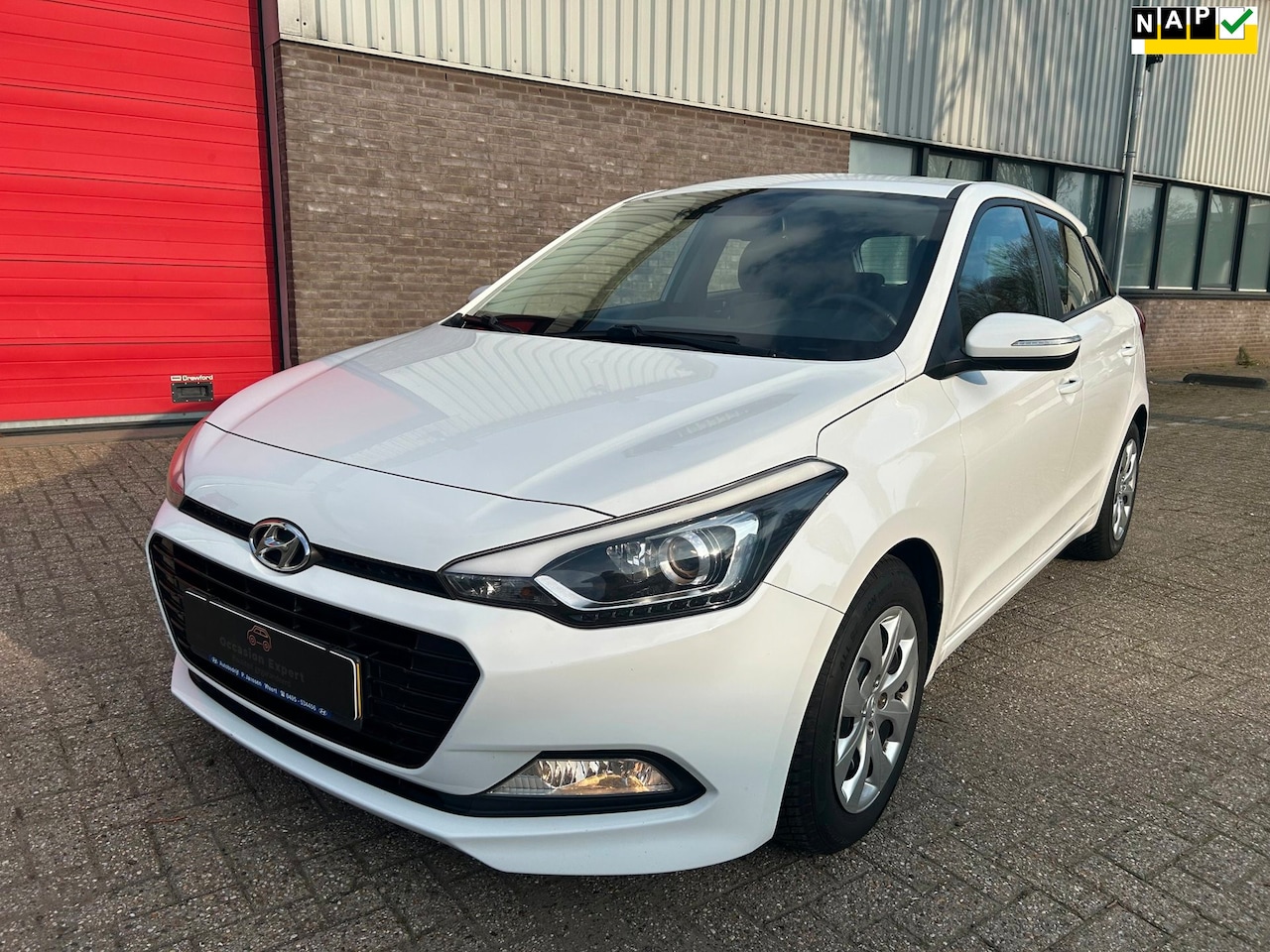 Hyundai i20 - 1.0 T-GDI Comfort Camera Trekhaak - AutoWereld.nl
