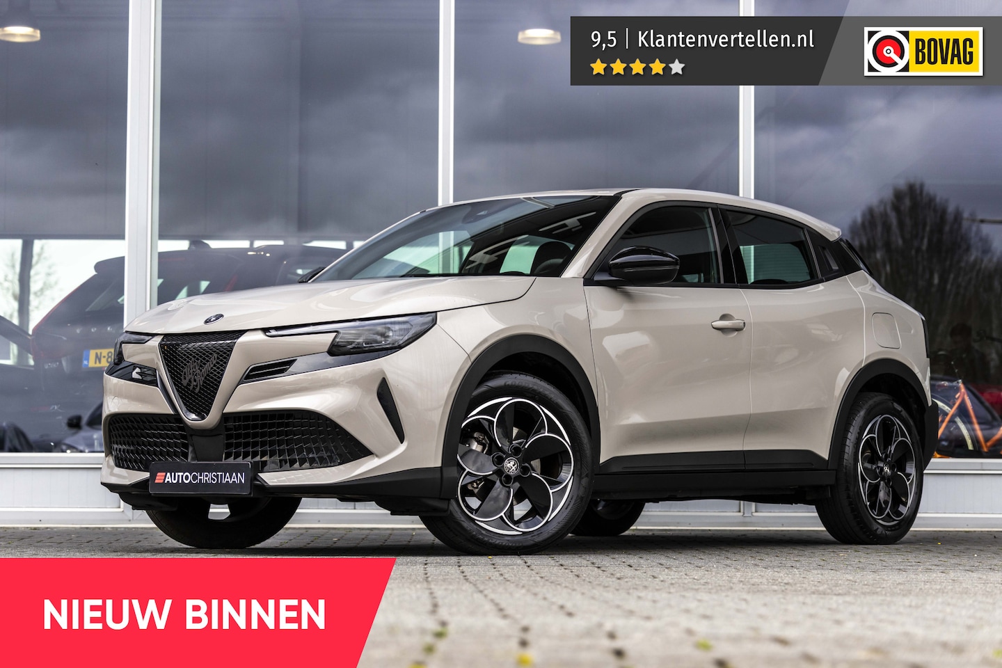 Alfa Romeo Junior - Elettrica 54 kWh | ACC | Carplay - AutoWereld.nl